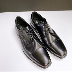 Van Heusen Cleat Dress Laced Shoes 12M ($70)
